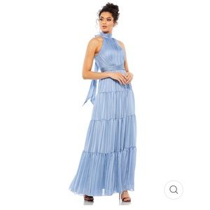 Mac Duggal NWT TIE NECK TIERED HALTER GOWN